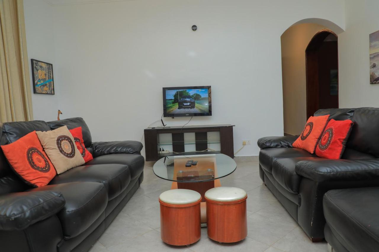 Silver Oaks Hotel Boma Fort Portal Екстер'єр фото